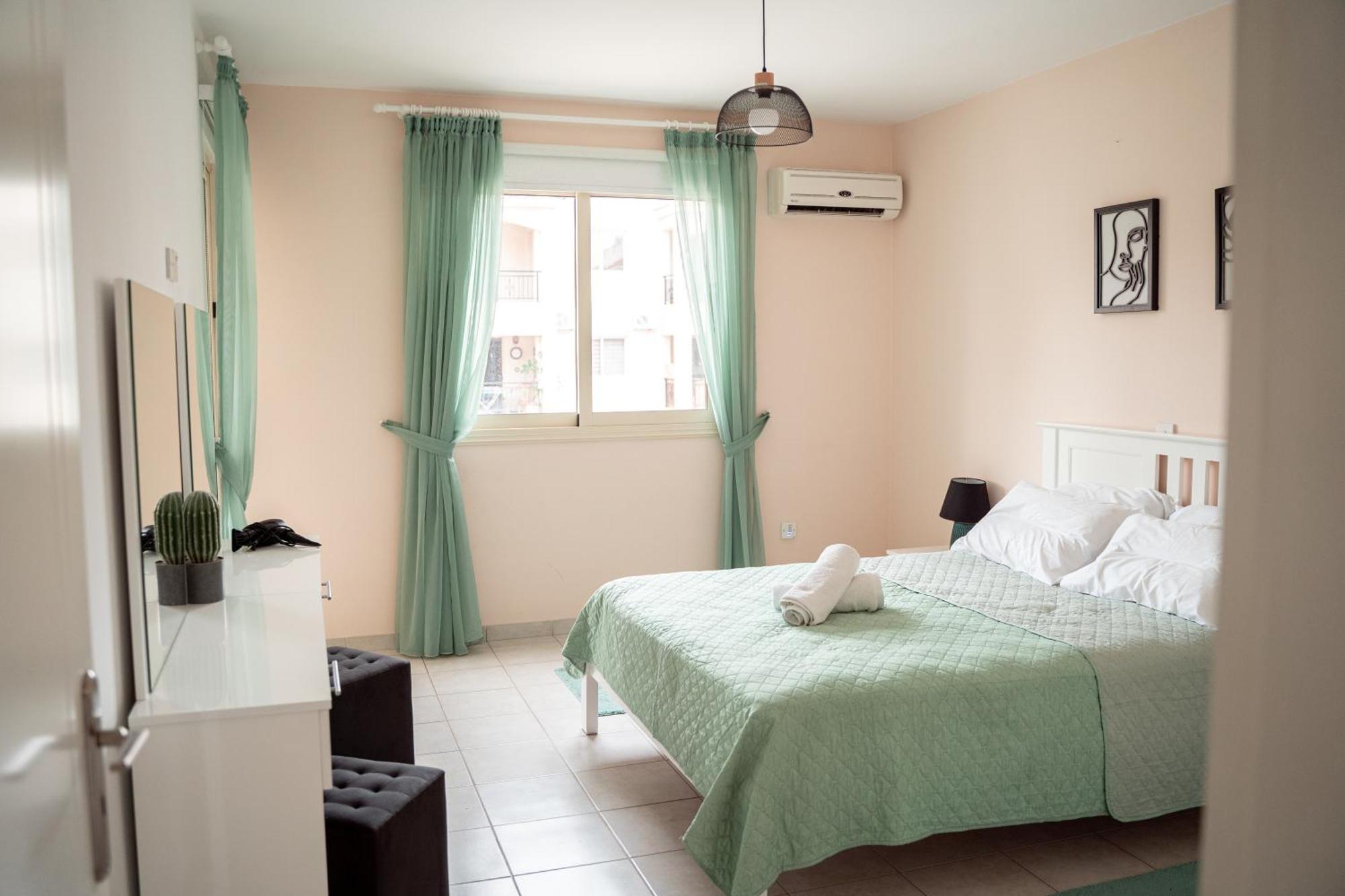 Noyas Place- Amazing 2bdrm With Swimming Pool Complex * Paphos