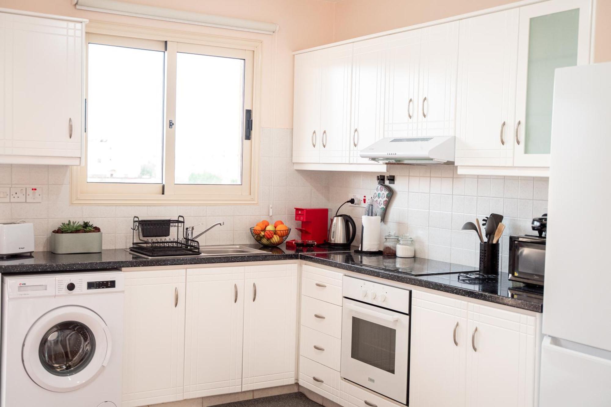 Апартаменты Noyas Place- Amazing 2bdrm With Swimming Pool Complex Пафос